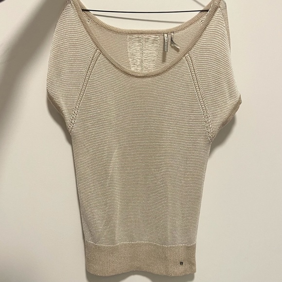 Guess  top - Picture 4 of 4